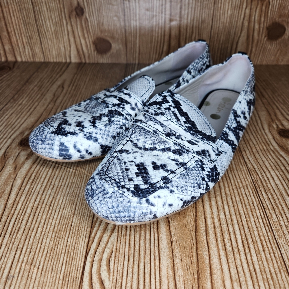Boden Snake Skin Loafer Flats Size 39‎ / 8.5